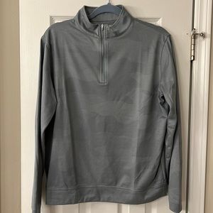 NWOT. Peter Millar Men’s Medium Gray/Camouflage 1/4 Zip.